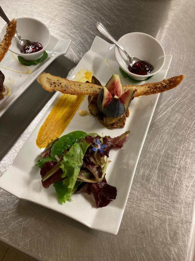 Aux Vieux Arceaux Hotel Mercuer Luaran gambar