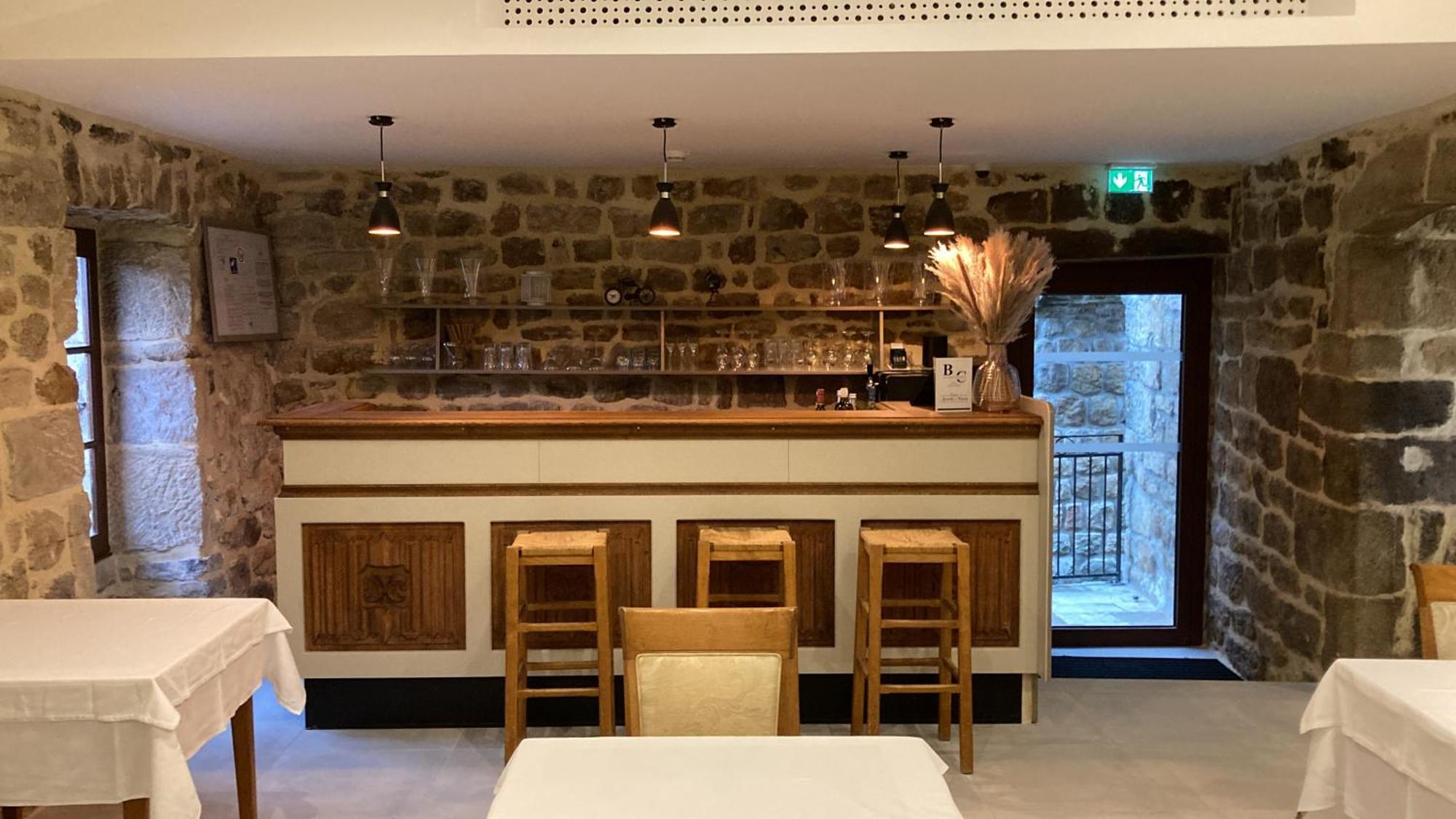 Aux Vieux Arceaux Hotel Mercuer Luaran gambar