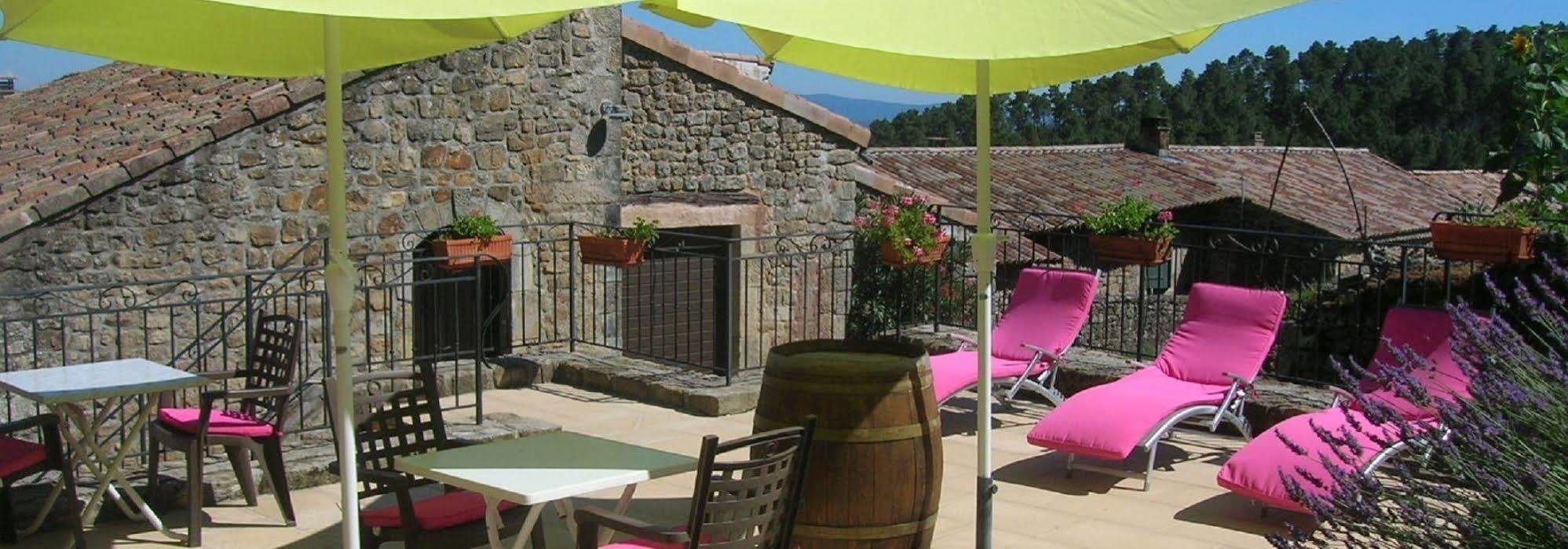 Aux Vieux Arceaux Hotel Mercuer Luaran gambar